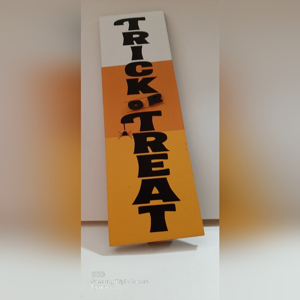Trick or Treat Sign